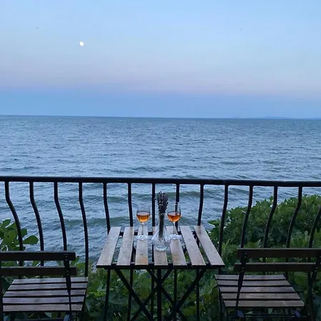 In A Beach House Old Town ゲストハウス