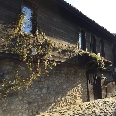 Guest house In A Beach House Old Town *