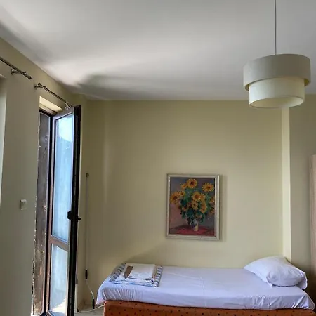 In A Beach House Old Town Guest house